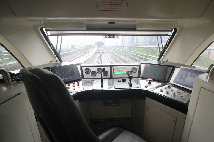 Kuswardojo juga menegaskan, LRT Jabodebek akan beroperasional lebih aman meskipun tanpa masinis, dan menjamin tidak terjadi over speed (kecepatan yang berlebihan) karena penyebab kecelakaan kebanyakan dari human error.