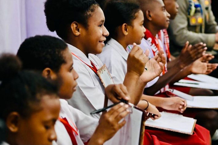 Kepala Negara melanjutkan, 