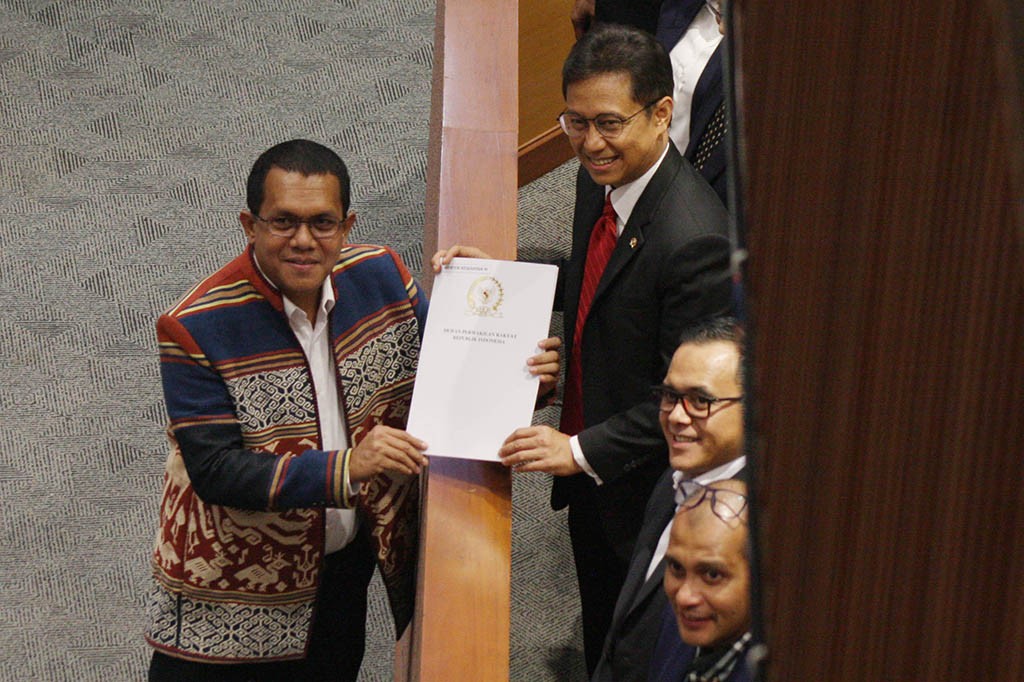 Rapat Paripurna DPR RI menyetujui pengesahan Rancangan Undang-Undang (RUU) Kesehatan menjadi Undang-Undang dalam rapat paripurna di Kompleks Parlemen, Senayan, Jakarta, Selasa, 11 Juli 2023.