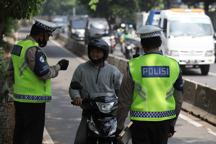 Selain operasi rutin sterilisasi jalur Busway, Direktorat Lalu Lintas Polda Metro Jaya menggelar operasi lalu lintas dengan sandi 'Operasi Patuh Jaya 2023', berlangsung dari tanggal 10-23 Juli 2023.