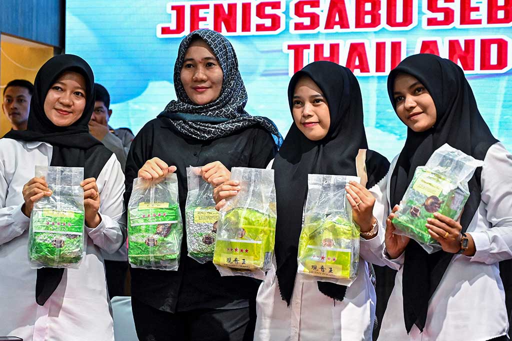 Kapolda Aceh Irjen Ahmad Haydar di Banda Aceh, Rabu, 12 Juli 2023, mengatakan selain menyita puluhan kilogram sabu, tim juga menangkap lima terduga pelaku.