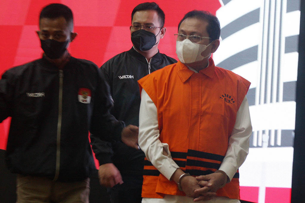 Komisi Pemberantasan Korupsi (KPK), Rabu, 12 Juli 2023 menahan Sekretaris Mahkamah Agung (MA) Hasbi Hasan (HH) setelah yang bersangkutan ditetapkan sebagai tersangka dalam kasus dugaan suap pengurusan penanganan perkara di MA.