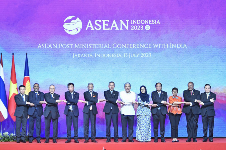 Menlu India berharap agar dapat memperluas hubungan dengan ASEAN dan mencakup area yang lebih baru. 