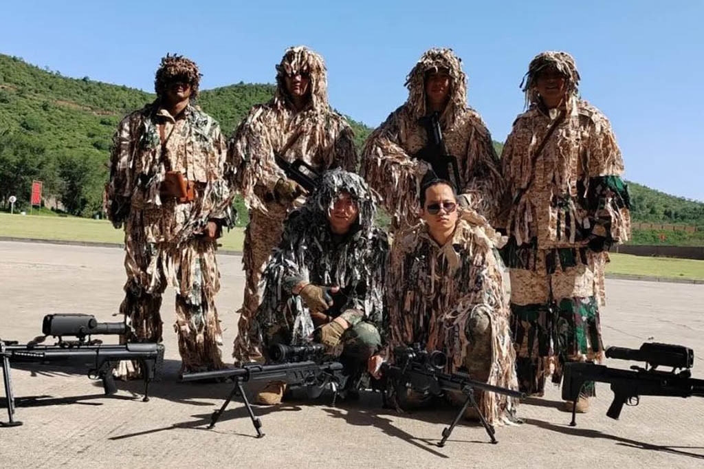 Perwira muda anggota Yonif 751/Vira Jaya Sakti Letda Inf Josh Marulam, berhasil mendapatkan Gold Medal dalam menyelesaikan pendidikan penembak runduk di Army Infantry College of PLA, Shijiazhuang, Hebei, Republik Rakyat Tiongkok. Rabu, 11 Juli 2023.