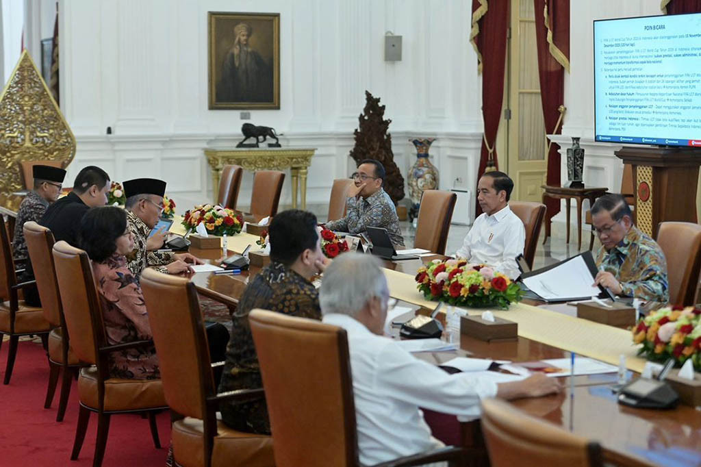Setidaknya ada dua ajang olahraga berskala internasional yang akan digelar di Tanah Air dalam waktu dekat, yakni Kejuaraan Dunia Bola Basket FIBA dan Piala Dunia FIFA U-17. Menurut Menparekraf, pihaknya akan menyiapkan semua destinasi wisata berikut dengan produk-produk ekonomi kreatif yang telah dikurasi.