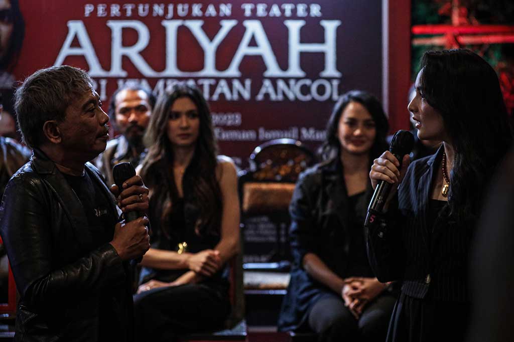 Cerita tersebut mengajak penonton untuk merasakan atmosfer yang mencekam dan mengenal lebih dekat dari sosok ikonik dari legenda urban yang telah dikenal luas oleh masyarakat.