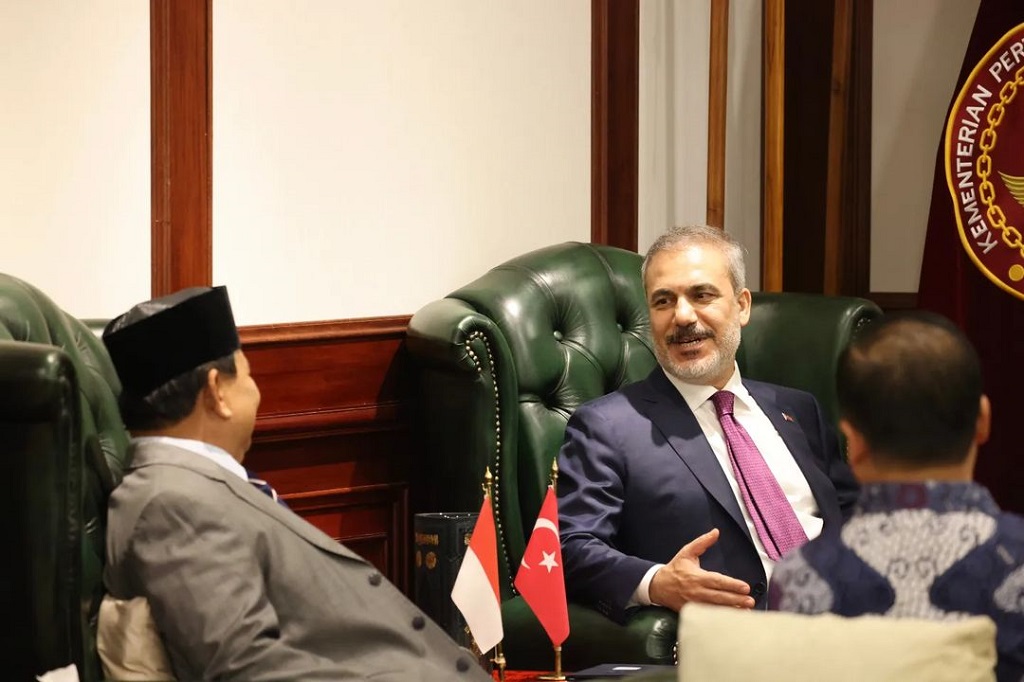 Menhan Prabowo mengungkapkan, masih banyak bidang kerja sama pertahanan yang dapat dimanfaatkan kedua negara yang harus ditingkatkan, untuk peningkatan kapasitas angkatan bersenjata maupun sektor industri pertahanan.