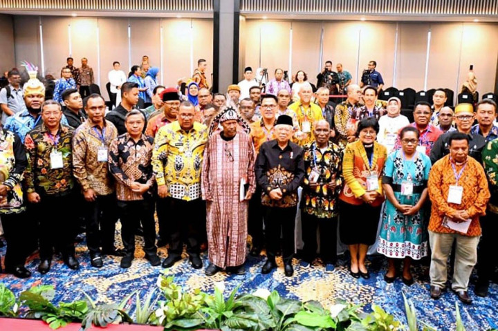 Selaku Ketua Badan Pengarah Percepatan Pembangunan Otonomi Khusus Papua (BP3OKP), Wapres mengajak para pemangku kepentingan untuk mendukung percepatan pembangunan di Papua, serta menjaga harmoni dan keutuhan bangsa di antara keberagaman. 