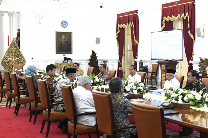 Oleh karena itu, pemerintah sejak akhir tahun 2022 telah melakukan akselerasi pendeteksian sehingga saat ini bisa mendeteksi sekitar 720 ribu pengidap dari sebelumnya hanya sekitar 540 ribu. Menkes berharap angka tersebut bisa naik menjadi 90 persen dari estimasi 969 ribu pengidap TBC.