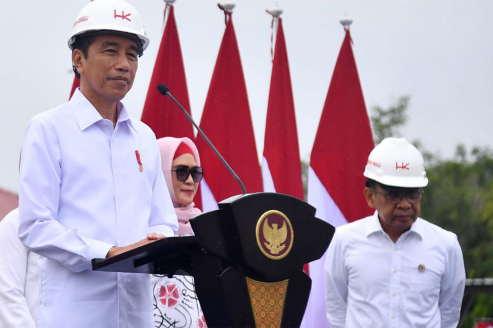 Presiden Joko Widodo mengatakan keberadaan jalan Tol Bengkulu - Taba Penanjung akan meningkatkan perekonomian Provinsi Bengkulu dan daerah-daerah lainnya.