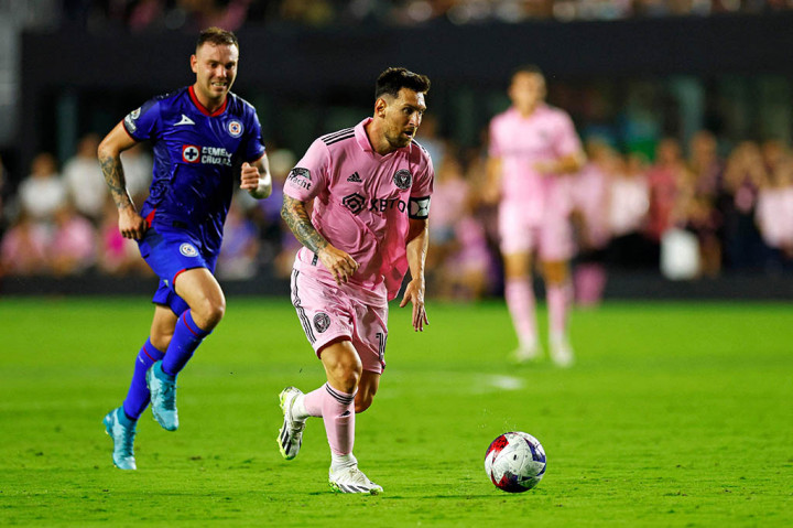 Bagi para penggemar yang kecewa karena tidak melihat Messi sejak awal, Martino bahkan tidak dapat memberikan jaminan bahwa sang bintang akan masuk ke dalam permainan.