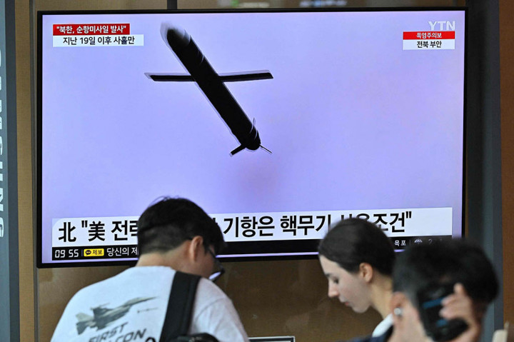 Uji coba senjata baru-baru ini adalah yang terbaru dari rangkaian yang dilakukan Pyongyang dan terjadi saat Seoul dan Washington meningkatkan kerja sama pertahanan dalam menghadapi ketegangan yang meningkat dengan Korea Utara.