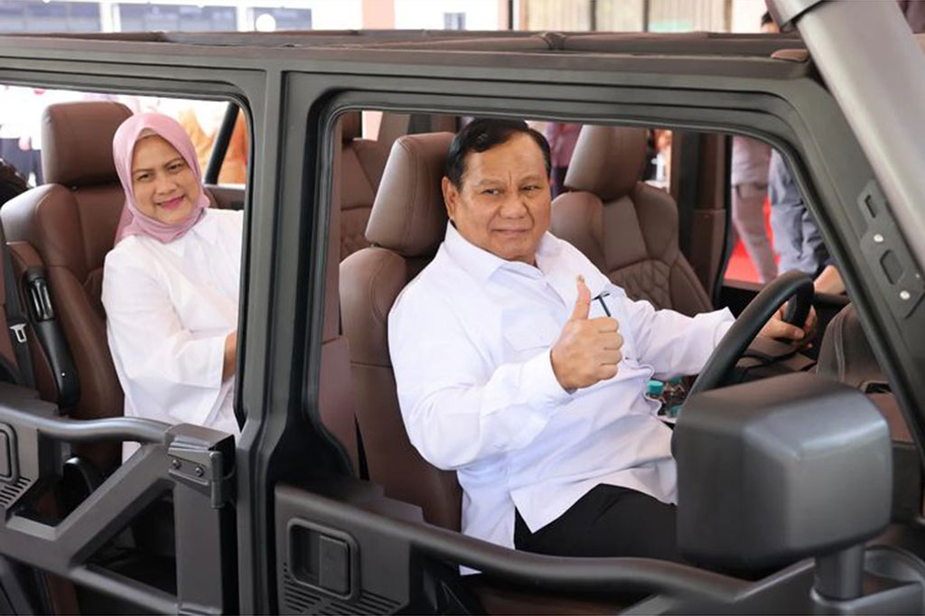 Menurut spesifikasi umum, Ranops Maung adalah kendaraan taktis ringan 4x4 produksi PT Pindad yang ditujukan untuk mendukung operasi jelajah medan sulit dan kendaraan angkut personel, dengan daya tampung empat personel dengan lima pintu.