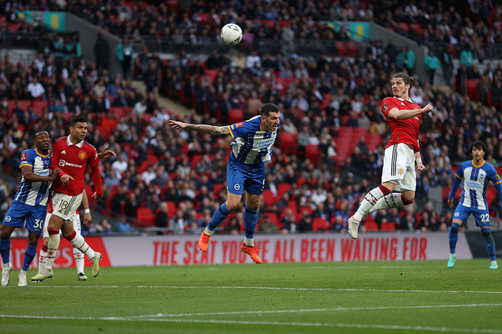 Musim lalu, klub Bavaria itu meminjamkannya ke klub Liga Utama Inggris Manchester United pada Februari, di mana ia bermain 18 pertandingan di semua kompetisi sebelum mengalami cedera pada Mei. 