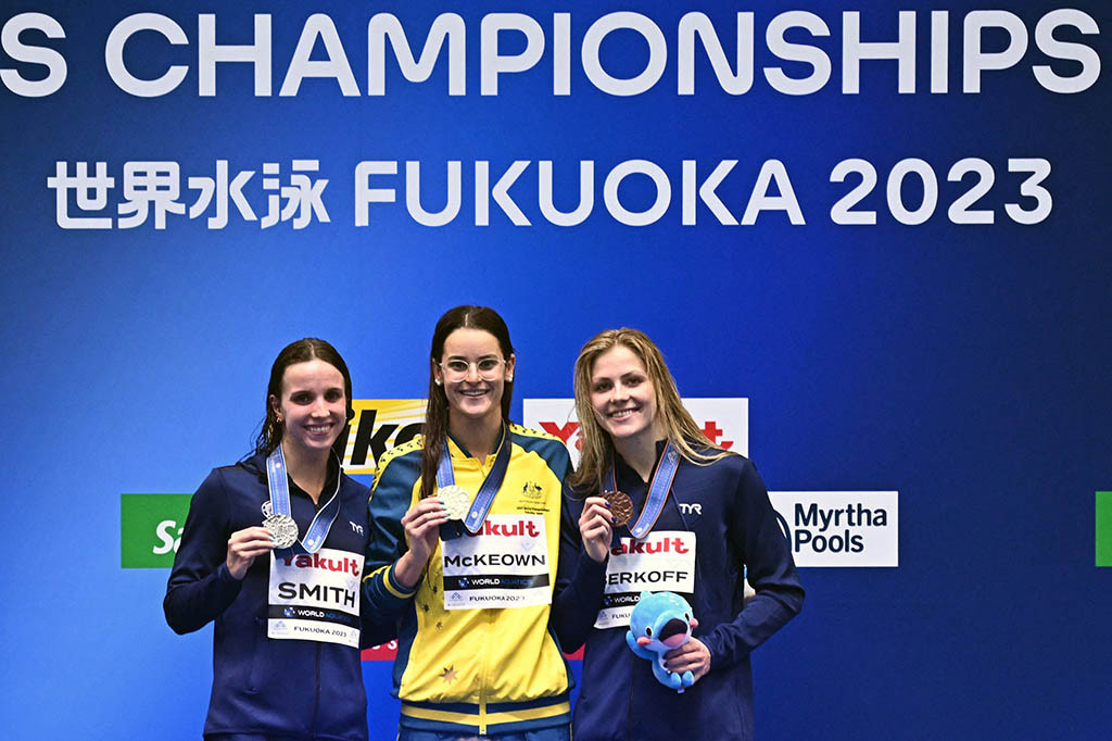 Di antara mereka, pasangan ini memegang enam waktu tercepat dalam acara tersebut, meskipun McKeown memiliki tiga besar.