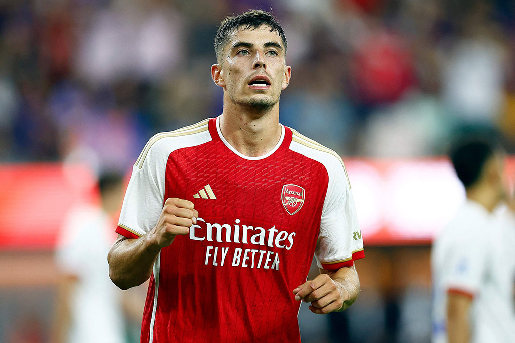 10 menit berselang Arsenal kembali menyamakan kedudukan. Gol berawal umpan silang Saka yang disundul Leandro Trossard. Bola bergulir di depan gawang dan disontek Kai Havertz untuk menaklukkan Marc Andre ter Stegen.