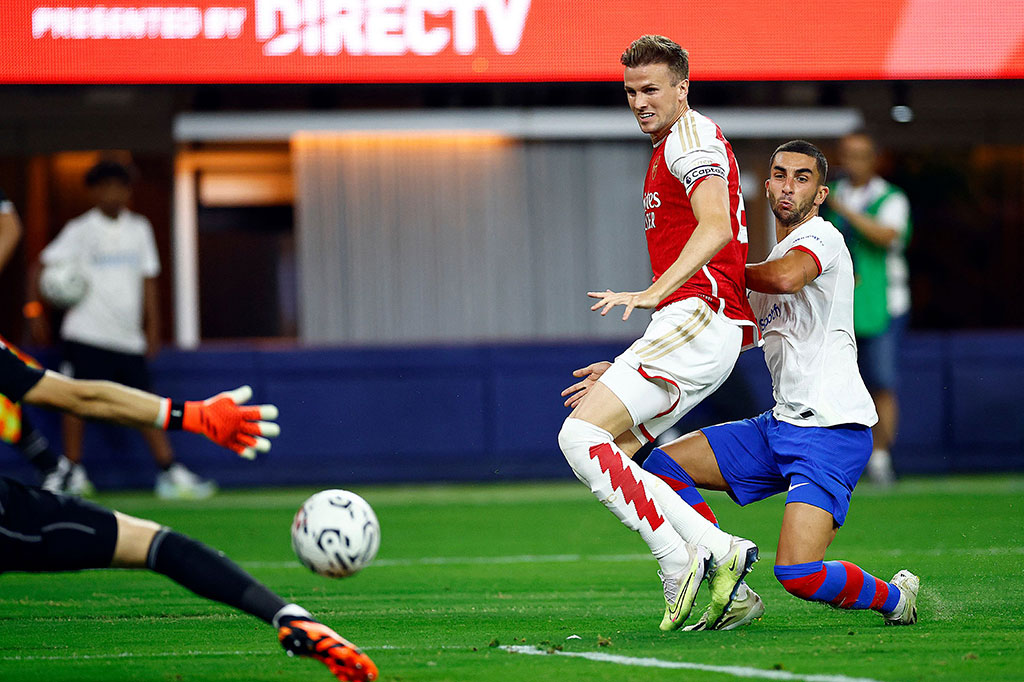 Ferran Torres mencetak gol hiburan bagi Barcelona pada menit ke-88 untuk memberikan secercah harapan bagi tim Katalan.