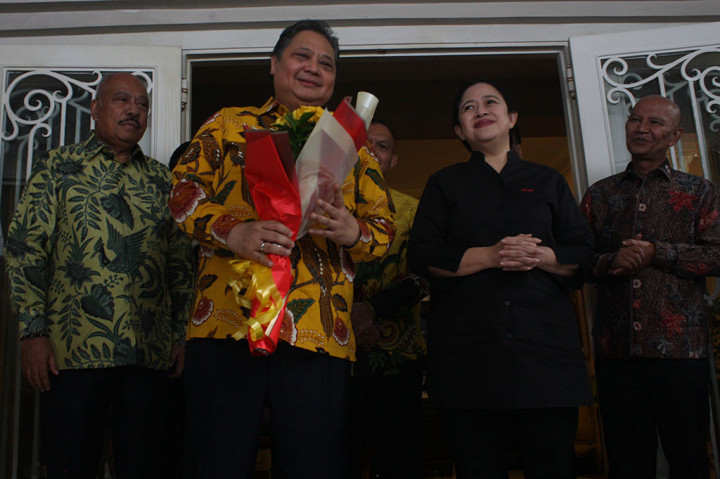 Saat menerima bunga itu, Puan pun mengatakan semoga berlanjut sampai 14 Februari 2024, hari valentine, hari kasih sayang merah kuning. Tanggal 14 Februari juga merupakan hari pemungutan suara untuk Pemilu 2024.