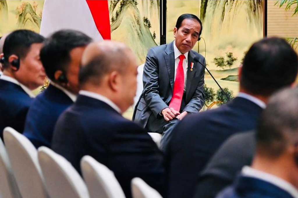 Tiga pertemuan itu pertama adalah roundtable business dengan pebisnis RRT dan INACHAM yang bergerak di bidang energi hijau, hilirisasi nikel, otomotif, kesehatan dan impor sawit.