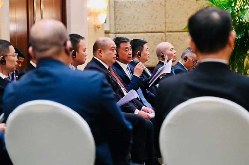 Kedua adalah joint call perusahaan di bidang petrokimia dan PLTA di Kaltara, sedangkan yang ketiga adalah pertemuan one on one dengan salah satu perusahaan Tiongkok yang bergerak di bidang kaca float. 