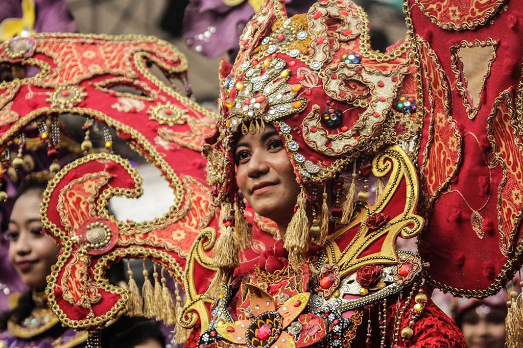 Selain itu, acara ini menampilkan banyak penampilan seru dari pelaku seni budaya Kota Bandung, antara lain Ega Robot Ethnic dan Manshur Angklung. Tidak lupa, para penampil dari skala nasional hingga internasional pun hadir di sini.