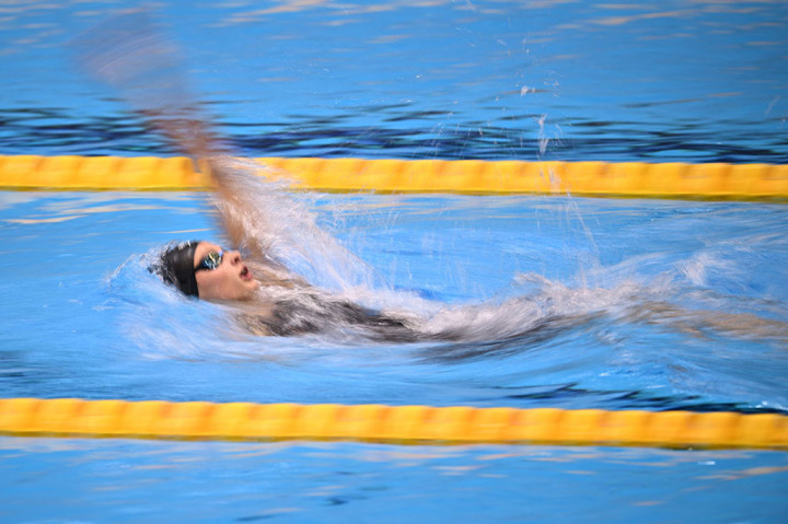 Summer McIntosh Kanada memenangkan gaya ganti perorangan 400m putri di kejuaraan dunia renang pada hari Minggu, 30 Juli 2023.