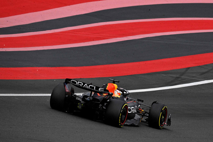 Max Verstappen meraih kemenangan kedelapan berturut-turut musim ini di Grand Prix Belgia pada hari Minggu, 30 Juli 2023 dengan rekan setimnya di Red Bull Sergio Perez di urutan kedua.