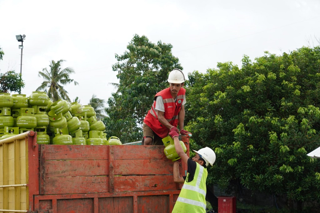 Guna meningkatkan pengawasan atas penyaluran LPG 3 Kg, Pertamina Patra Niaga Regional Sumbagsel bersama pemerintah Kabupaten Belitung Timur melakukan pengecekan distribusi LPG di sejumlah Pangkalan.