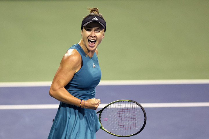 Kemenangan kedua Svitolina yang tidak diunggulkan atas rivalnya yang merupakan unggulan kelima membawanya ke perempat final, di mana dia akan menghadapi unggulan teratas dari Amerika Jessica Pegula atau Peyton Stearns.