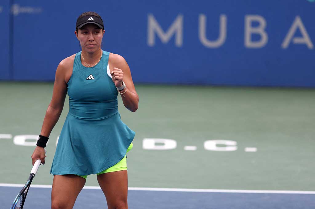 Petenis nomor empat dunia Jessica Pegula melaju ke perempat final kedelapannya musim ini usai mengalahkan Peyton Stearns 6-3, 6-4.