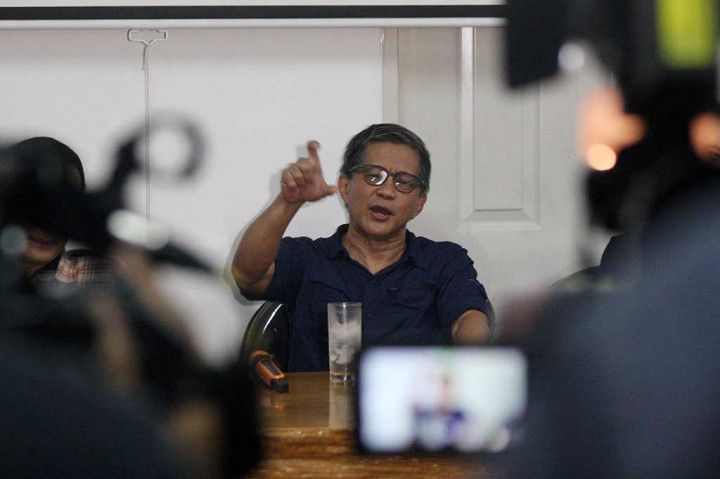 Rocky meminta maaf karena kasus tersebut menimbulkan perselisihan di masyarakat.  