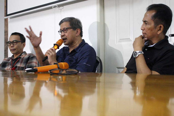 Dikatakan Rocky, kritikan tajam seperti ini bukan kali pertama dia tujukan kepada Presiden Jokowi, dia mengakui bahwa kritik tajam lainnya kerap ia lontarkan di berbagai kesempatan. 