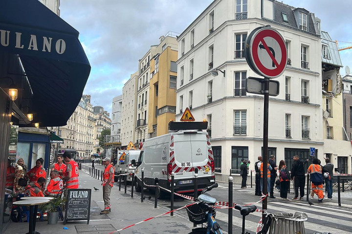 Lima orang terluka pada hari Sabtu, 5 Agustus 2023 dalam ledakan di sebuah bangunan perumahan di utara Paris, kata polisi dan layanan darurat.