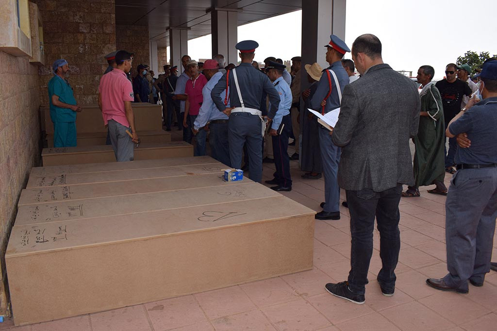 Sebuah minibus jatuh ke jurang di Maroko pada hari Minggu, 6 Agustus 2023, menewaskan semua 24 orang di dalamnya dalam salah satu kecelakaan jalan terburuk di negara Afrika Utara itu, kata para pejabat.