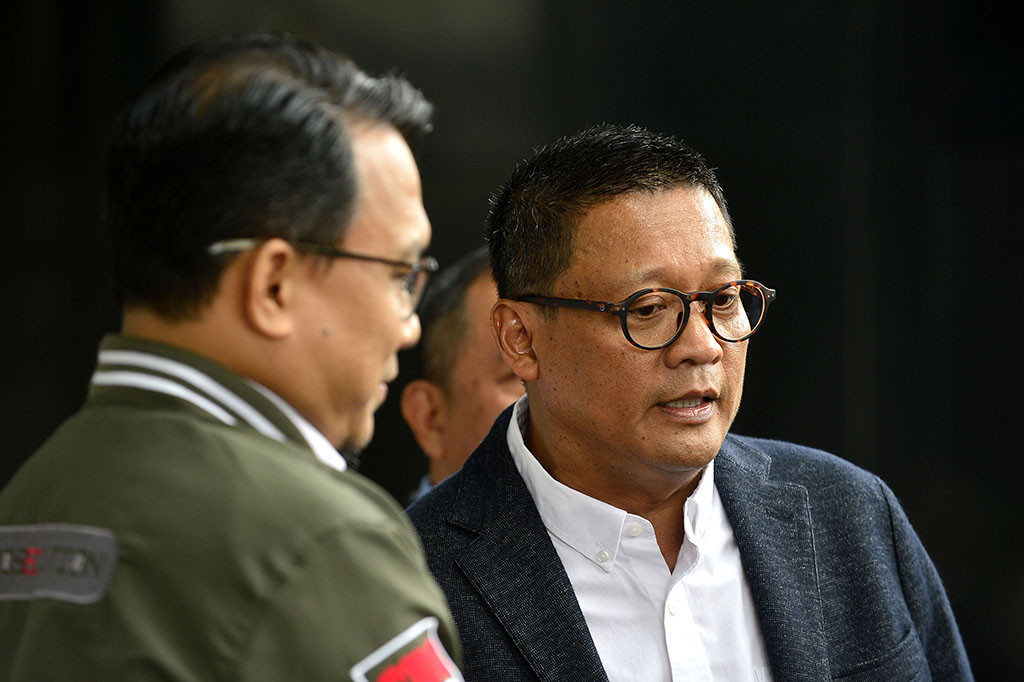 Krisna kemudian mengungkapkan menurut rumor tersebut, Harun Masiku memang sejak awal bersembunyi di dalam negeri. Menurut rumor itu, yang bersangkutan hanya sehari berada di luar negeri dan langsung kembali ke Indonesia.
