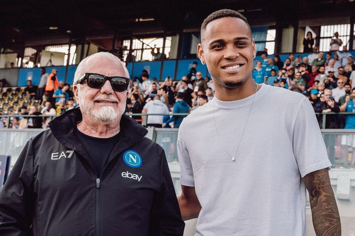 Pemain berkebangsaan Brasil itu diproyeksikan sebagai pengganti bek tengah utama pada musim lalu, Kim Min-jae yang kini telah pindah ke Bayern Muenchen.