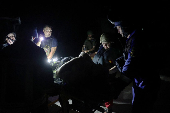Pokrovsk terletak hanya 50 kilometer (30 mil) dari garis depan timur, di mana Moskow mengatakan mereka mendapatkan tanah dan menangkis serangan Ukraina.
