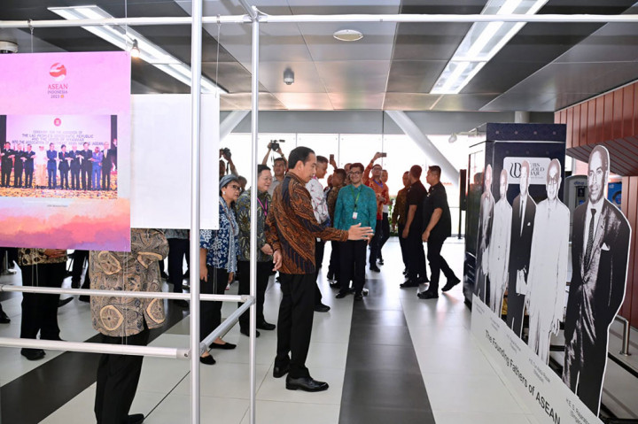 Sebagai pemegang keketuaan ASEAN tahun 2023, Indonesia berupaya meletakkan fondasi kuat sehingga ASEAN akan mampu memegang peran sentral dalam menjawab tantangan global. Presiden pun mengajak seluruh negara ASEAN untuk bersama-sama bergerak maju karena tanggung jawab terhadap ratusan jiwa rakyat ada di dalamnya. “Mari bekerja bersama untuk menjadikan ASEAN sebagai episentrum pertumbuhan,” ajaknya.