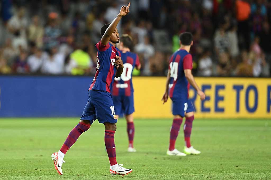 Mereka kembali unggul dua menit kemudian. Kali ini giliran Ferran Torres memberikan assist ke Ansu Fati yang sukses membobol gawang Tottenham lewat tendangan di kotak penalti. Skor menjadi 3-2.