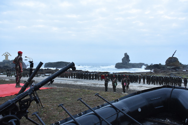 Pendidikan Komando 107 TA 2023 dilaksanakan selama tujuh bulan dengan jumlah peserta didik 232 orang prajurit AD terdiri dari Perwira :54 orang, Bintara: 88 orang, dan Tamtama 90 orang, dan yang berhasil lulus pendidikan prajurit Komando berjumlah 214 orang.