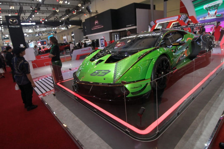 Sementara terkait capaian ekspor, Airlangga mengatakan jumlah tersebut bisa terus digenjot hingga mencapai 500 ribu unit. Dia optimis target tersebut bisa dicapai oleh para pelaku industri otomotif di Tanah Air.