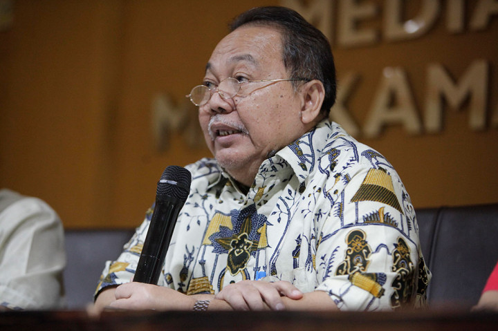 Juru Bicara Mahkamah Agung Suharto menyampaikan keterangan pers terkait putusan permohonan Penijauan Kembali (PK) Partai Demokrat di Gedung MA, Medan Merdeka Utara, Jakarta, Kamis, 10 Agustus 2023.