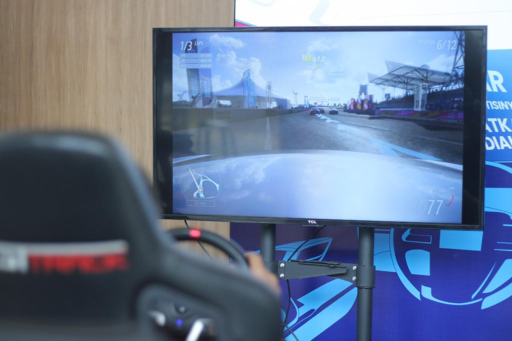 Medcom.id sendiri menggelar kegiatan Driving Simulator Challenge di Hall 1 ICE BSD, Serpong Tangerang.