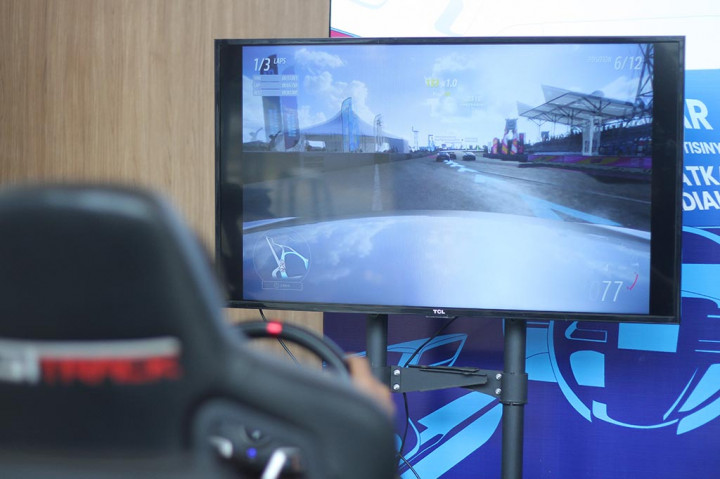 Medcom.id sendiri menggelar kegiatan Driving Simulator Challenge di Hall 1 ICE BSD, Serpong Tangerang.