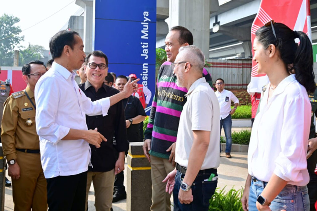 Senada, Cak Lontong berharap kehadiran LRT dapat memberikan banyak manfaat kepada masyarakat. Ia pun mengajak seluruh masyarakat untuk menjaga dan merawat moda transportasi tersebut agar tetap nyaman digunakan.