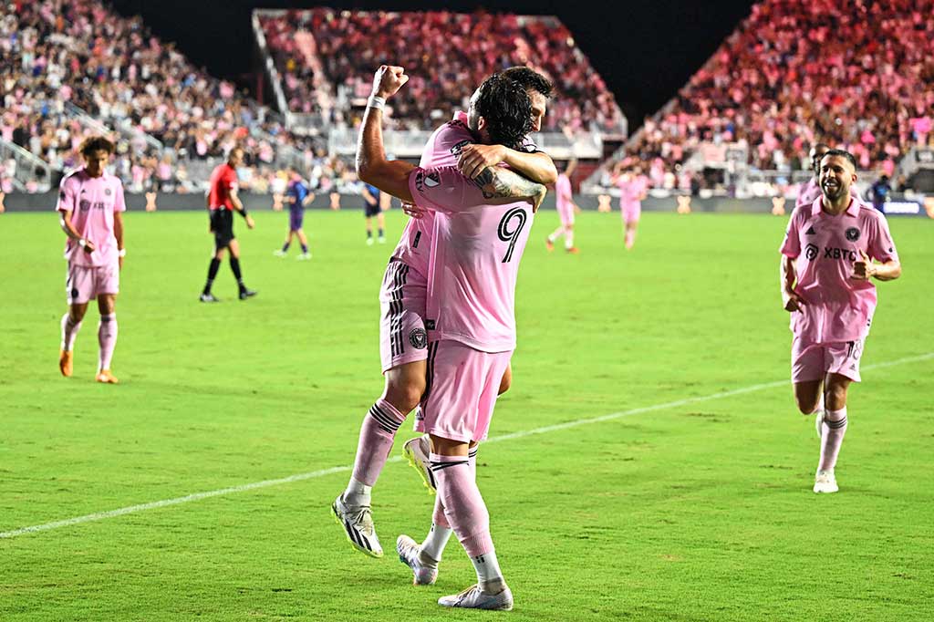 Messi mengakhiri pesta gol Miami menjadi 4-0 pada menit ke-86, menyelesaikan umpan manis Leonardo Campana.