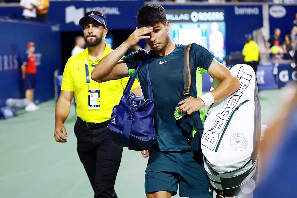 Petenis nomor satu dunia Carlos Alcaraz tersingkir dari perempat final ATP Toronto Masters setelah dikalahkan petenis Amerika Serikat Tommy Paul, Jumat, 11 Agustus 2023 waktu setempat. 