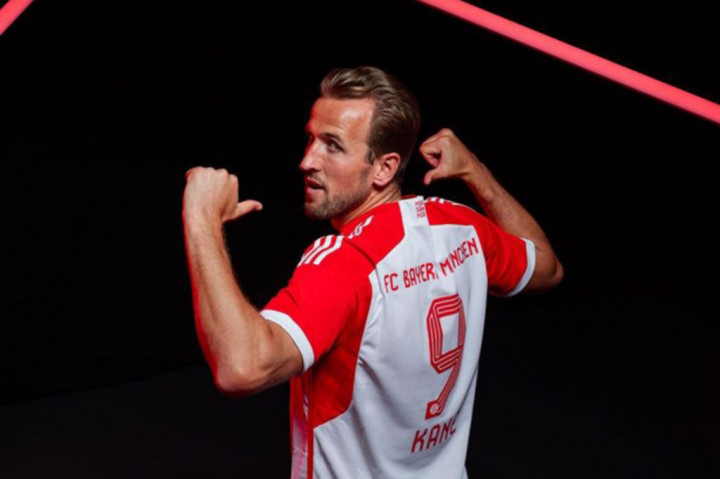 Kane mencetak 280 gol dalam 435 pertandingan untuk Spurs dan juga pencetak gol terbanyak Inggris sepanjang masa dengan 58 gol internasional.  Dia belum memenangkan trofi utama di level klub atau internasional. Dia menjadi pencetak gol terbanyak di Piala Dunia 2018 di mana Inggris mencapai semifinal.