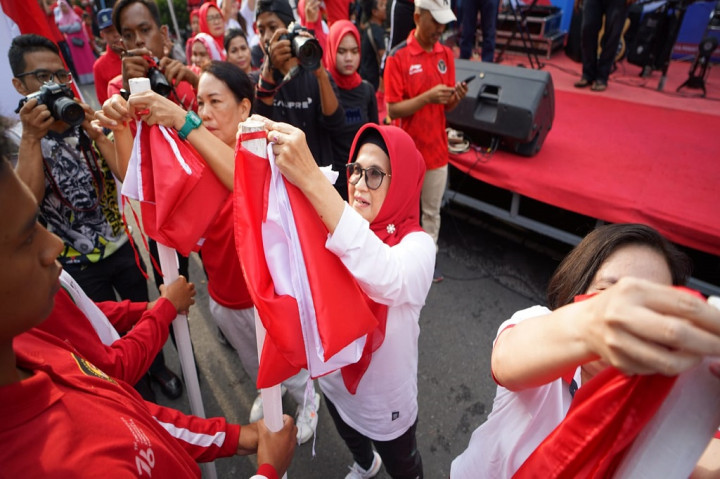 Ribuan warga antusias ikut meramaikan senam massal pada pagelaran Car Free Day menyemarakkan HUT ke-78 Republik Indonesia.