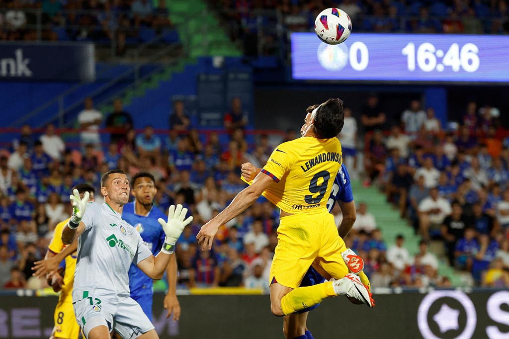 Barcelona ditahan imbang tanpa gol di kandang Getafe dalam laga perdana LaLiga Spanyol 2023-24 di Coliseum Alfonso Perez pada Senin, 14 Agustus 2023 dini hari WIB.